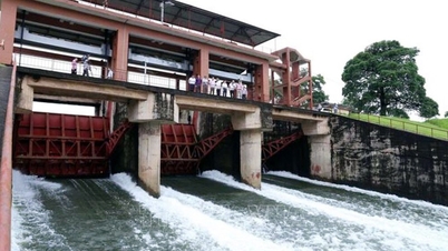 [Podcast] News August 23rd: Nui Coc Lake releases floodwaters, Hanoi issues urgent warning to residents along Cau River.
