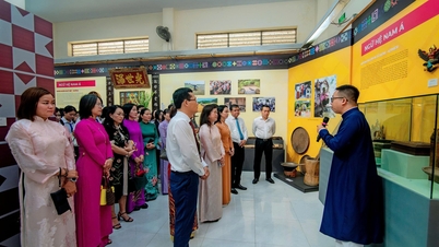 CẦN THƠ: KHAI MẠC TRIỂN LÃM “MIỀN NAM NHỚ MÃI ƠN NGƯỜI” VÀ TRƯNG BÀY “VĂN HÓA CÁC DÂN TỘC VIỆT NAM – THỐNG NHẤT TRONG ĐA DẠNG”