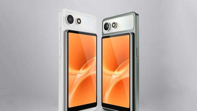 Les téléphones chinois sont dotés de deux écrans détachables.