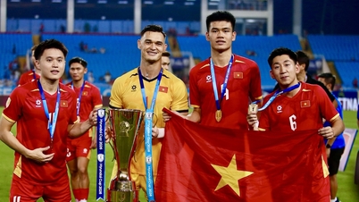 Dinh Quang Kiet teve a honra de carregar a bandeira vietnamita na cerimônia de abertura dos Jogos Asiáticos de 2026: 'Nunca pensei que isso aconteceria'