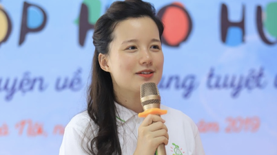 MC Minh Trang admits to having experienced a psychological crisis after her marital problems.