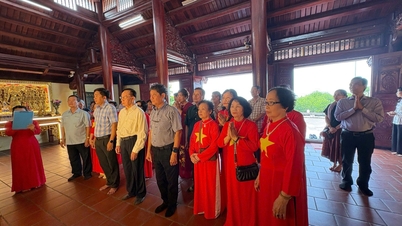 Phó Trưởng Ban Tuyên giáo Tỉnh uỷ tiếp Đoàn Hội Cựu giáo chức Học viện Chính trị quốc gia Hồ Chí Minh