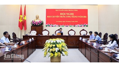 Hội nghị Báo cáo viên Trung ương định hướng tuyên truyền những vấn đề trọng tâm