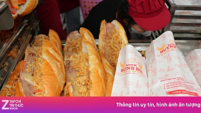 Image 25: 为什么在胡志明市，一条面包、一碗面条汤和一盘碎米饭要卖到 <mark class=