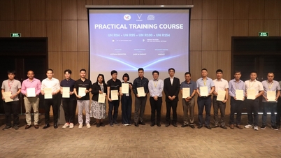 Vietnam Kayıt ve Muayene Dairesi, VinFast ile işbirliği yaparak otomotiv test yeteneklerini geliştirmek amacıyla bir eğitim kursu düzenledi.