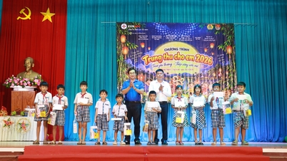 The "Mid-Autumn Festival for Children" program in Dong Thanh commune in 2026.