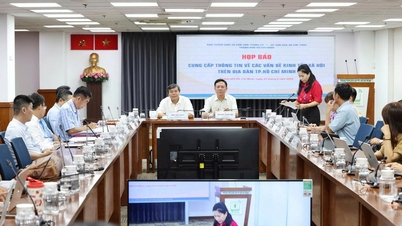 Myndighederne i Ho Chi Minh City opfordrede folk til ikke at unddrage sig information og proaktivt at give den til pressen.
