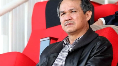 O presidente Duc apresenta ideias inovadoras antes do Congresso da Federação Vietnamita de Futebol.