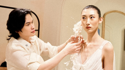 NTK Nguyễn Phúc Tuấn khẳng định vị thế của lụa Việt tại Paris Fashion Week