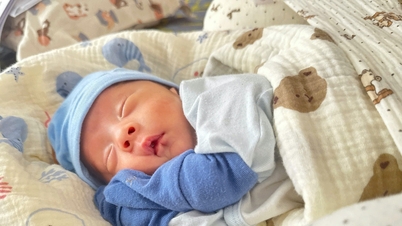 Prima ancora di poter curare i suoi fibromi uterini, la trentacinquenne in dolce attesa è rimasta incinta e si è trovata ad affrontare una lotta per la vita.
