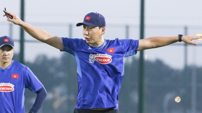 Taylandlı taraftarlar, Vietnam futbolunun U21 takımını ASIAD'a göndermesiyle çağının ötesinde olduğunu bir kez daha övgüyle karşıladı.