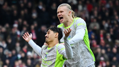 Man City tạm vươn lên chiếm ngôi đầu Ngoại hạng Anh