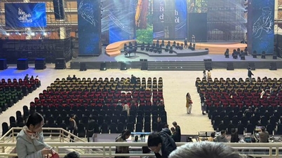 Ban tổ chức "Về đây bốn cánh chim trời" lên tiếng vụ hoãn show phút chót