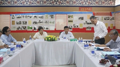 Visita al sitio de patrimonio religioso de Oc Eo