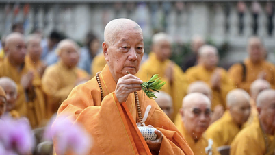 The ceremony for the permanent enshrinement of the heart relic of Bodhisattva Thich Quang Duc at Vietnam National Pagoda.