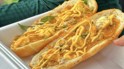 Les sandwichs à la pâte de crabe, les pains plats au fromage… vont déferler sur la cuisine vietnamienne en 2025, et quoi d’autre ?