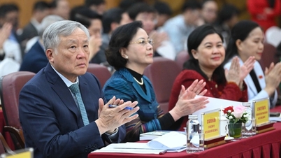 For communes and wards with populations exceeding 200,000, the Ministry of Interior offers management suggestions.