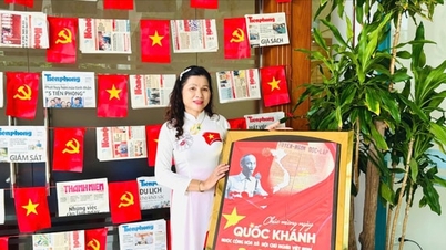 เลขานุการสาขาพรรคผู้ทุ่มเทกำลังสร้างสาขาพรรคที่เข้มแข็งในหมู่บ้านโคเดียนบี