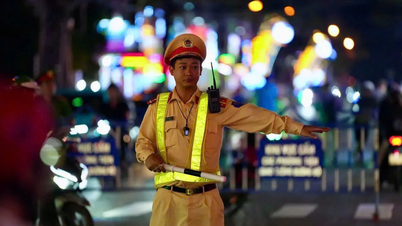 Zur Erleichterung der Silvesterfeierlichkeiten und des Feuerwerks wurden am Platz des 2. April und am Platz des 16. April Verkehrskontrollpunkte eingerichtet.