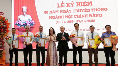 Gia Lai: Treffen zum Gedenken an den 60. Jahrestag des Sektors für Innere Angelegenheiten der Partei.