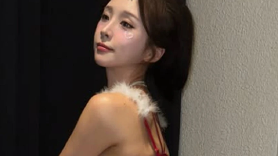 정수연이 '내 렌즈로 본 여주인공들' 크리스마스 화보로 센세이션을 일으켰다.
