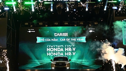 รถยนต์ฮอนด้า HR-V ได้รับรางวัล "รถยนต์แห่งปี" สำหรับตลาดโดยรวม และรางวัล "รถยนต์แห่งปี" สำหรับกลุ่มรถ SUV ขนาดเล็ก (B-segment) อย่างภาคภูมิใจ