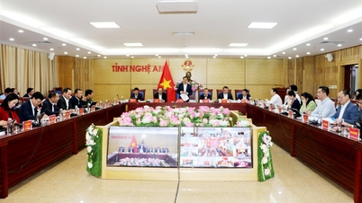 성(省) 인민위원회는 2025년 12월 정기 회의를 개최했습니다.