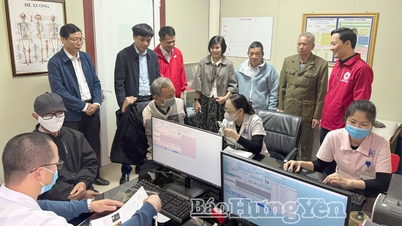 Khám bệnh, tư vấn sức khỏe cho nạn nhân chất độc da cam