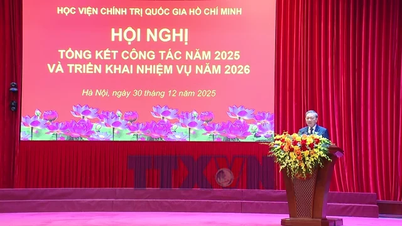 Ho Chi Minh Ulusal Siyaset Akademisi, stratejik politika kararları doğrultusunda eğitim programlarında yenilikler yapıyor.