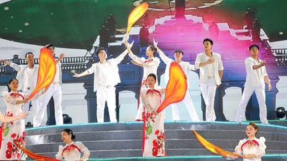 Pregătirile sunt în curs de desfășurare pentru un program artistic și un spectacol de artificii pentru a întâmpina Anul Nou 2026 în Hai Phong.