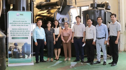 カンジュオック村の農業生産における先進機械のサポートを提供します。