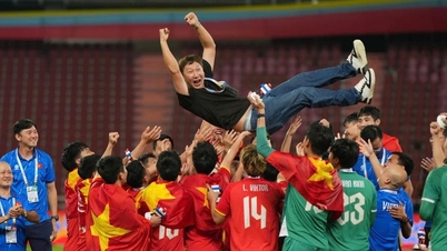 Trainer Kim Sang Sik festigt seine einzigartige Stellung im südostasiatischen Fußball.
