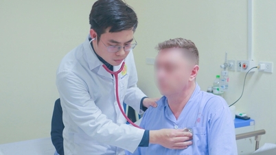 Hanoi: Buitenlandse man gered na plotselinge hartstilstand tijdens het pickleballen.