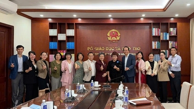 เสริมสร้างความสัมพันธ์ระหว่างสถาบันอุดมศึกษาของเวียดนามและสหราชอาณาจักรให้แข็งแกร่งยิ่งขึ้น