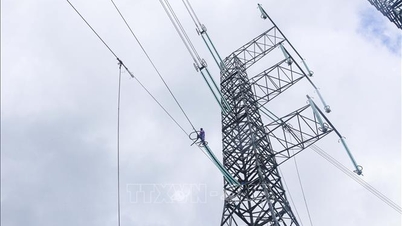 Đóng điện kháng bù ngang tại 4 trạm biến áp 500kV