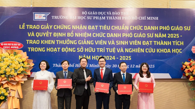 Ho Chi Minh Şehri Eğitim Üniversitesi 5 Doçent atadı.