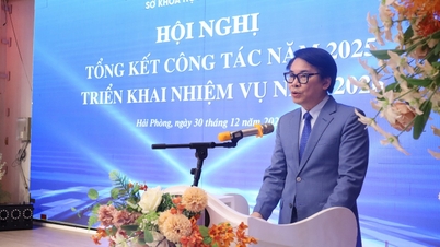 Konferencia, amely összefoglalja a 2025-ös munkát és a 2026-os feladatok végrehajtását Hai Phong város tudományos és technológiai szektorában.