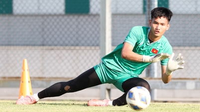 El entrenador Kim Sang Sik convoca urgentemente a un portero para la selección sub-23 de Vietnam.