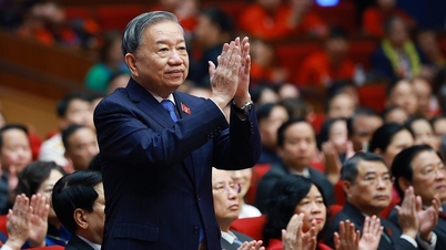 Dengan memanfaatkan kecerdasan dan daya tahan Vietnam, kita akan maju ke hadapan dalam era pembangunan baharu dengan yakin.