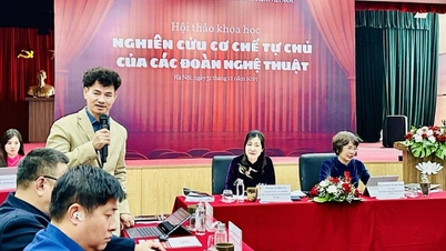 (NLĐO) - NSND Xuân Bắc phát biểu đầy tâm huyểt, tự chủ phải đồng hành thông minh với đời sống xã hội
