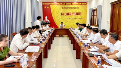 Spotkanie Komitetu Wykonawczego Partii Gminy Chau Thanh