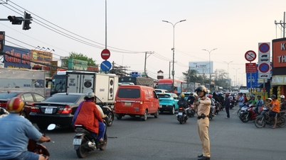 Hô Chi Minh-Ville : 100 % des effectifs de la police de la circulation mobilisés pour assurer la sécurité routière pendant les vacances du Nouvel An 2026.