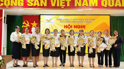 La Oficina de Correos Provincial de Quang Ngai celebró una conferencia para resumir sus actividades comerciales en 2025.