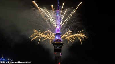 Fajerwerki rozświetliły niebo nad Nową Zelandią, witając nowy rok 2026.