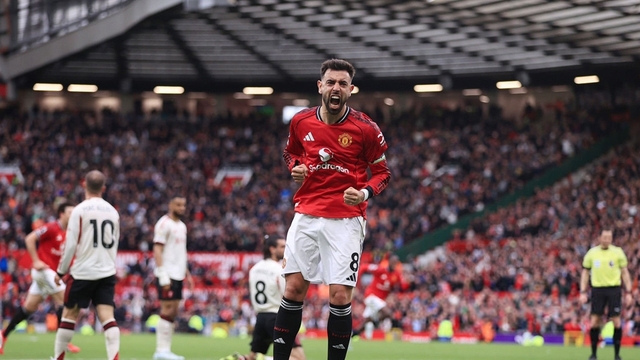 ผลการแข่งขันฟุตบอลวันนี้ (4 พฤษภาคม): แมนเชสเตอร์ ยูไนเต็ด หยุดสถิติแพ้ติดต่อกันต่อลิเวอร์พูลได้สำเร็จ