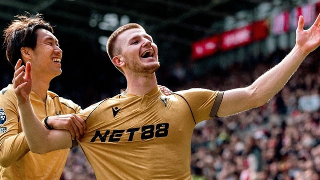 Adam Wharton Anfield Yolunda mı?