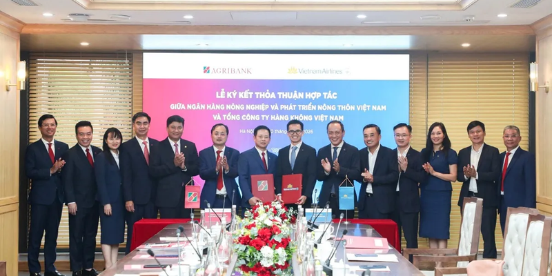 Agribank y Vietnam Airlines firman un acuerdo de cooperación integral.