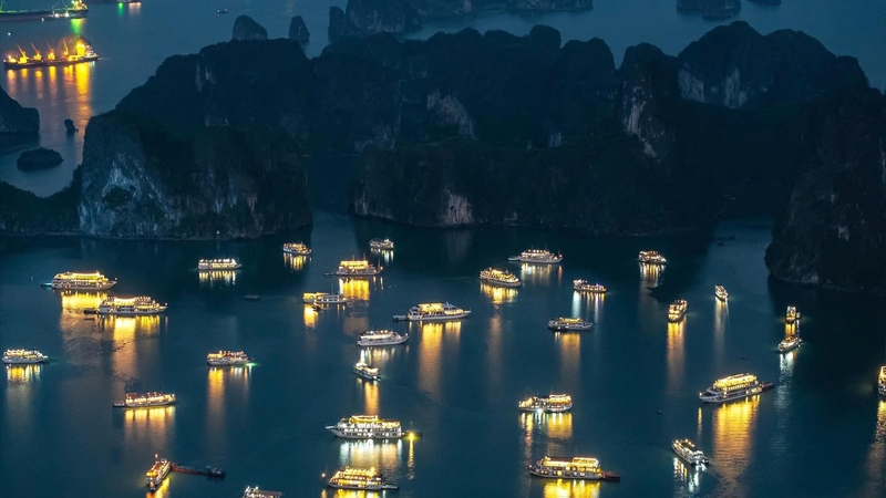 Vue de la baie d'Ha Long d'en haut