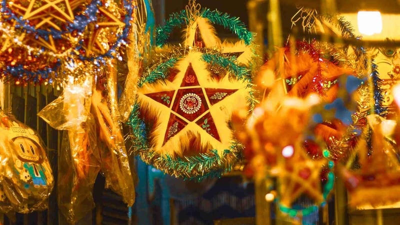 Kota Ho Chi Minh: Jalan Lentera Luong Nhu Hoc Berwarna-warni Menyambut Festival Pertengahan Musim Gugur