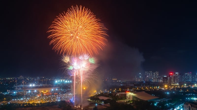 하노이, 9월 2일 국경일 축하 불꽃놀이로 화려하게 장식